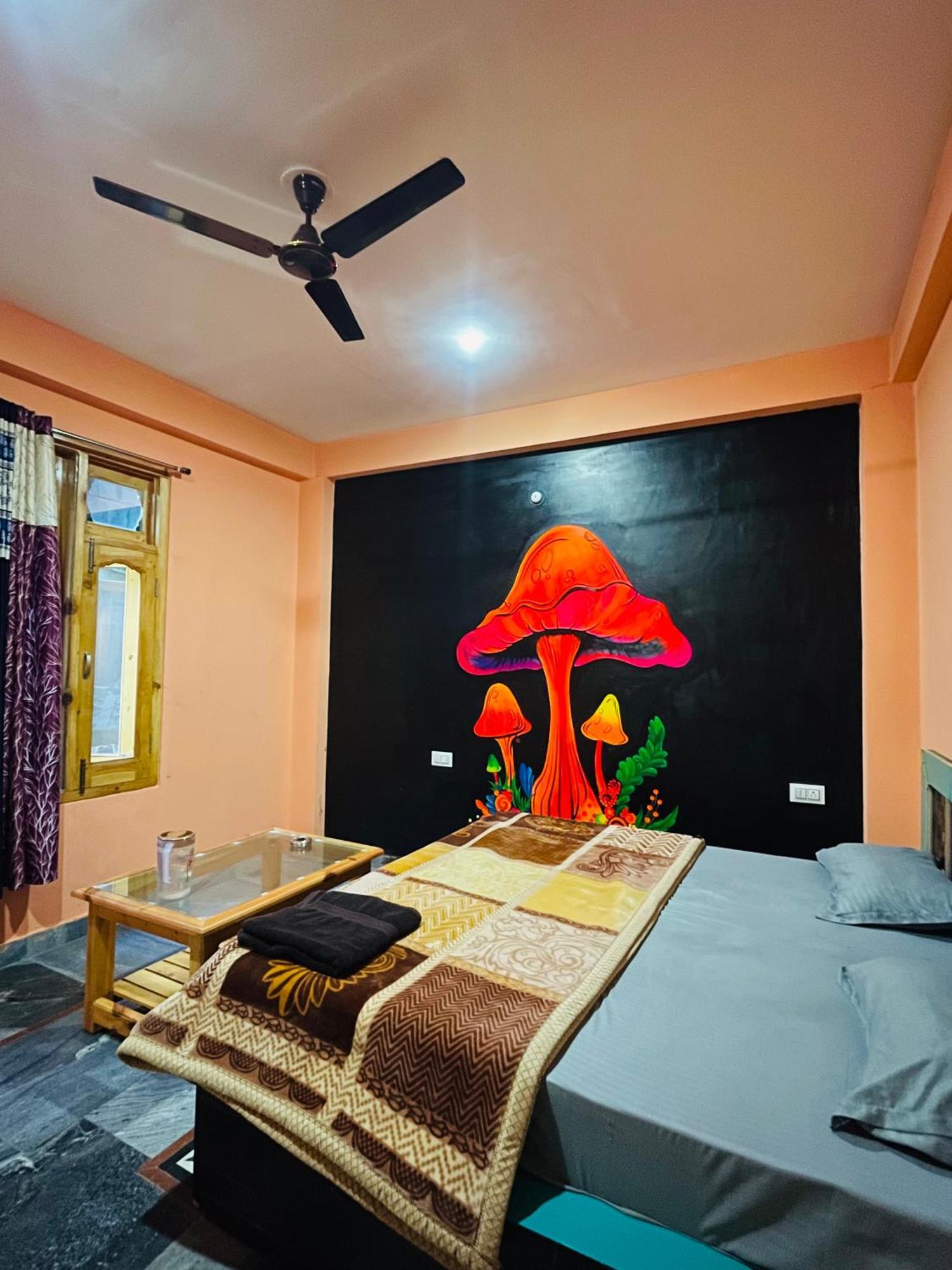 Trippy Homestay Kasol Exterior photo